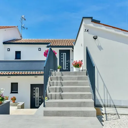 Apartment Aura Porec Exterior photo
